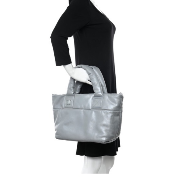 Metallic Lambskin Quilted Small Coco Cocoon Reversible Tote Light Grey & Navy - Picture 1 of 17
